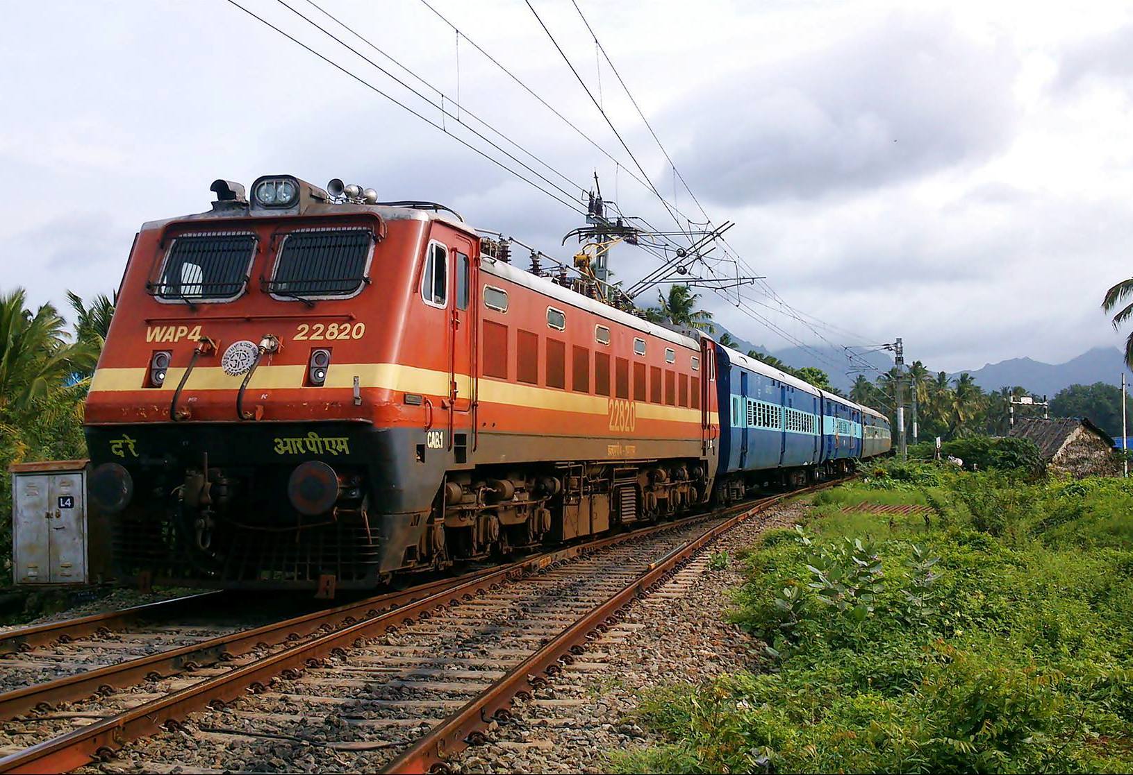 जयपुर : चार रेलगाडियां बहाल