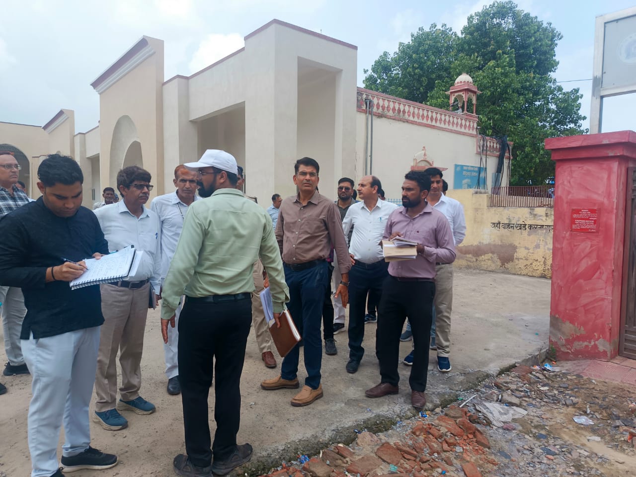 गोगामेड़ी मेले पर रेलवे की तैयारियों का निरीक्षण