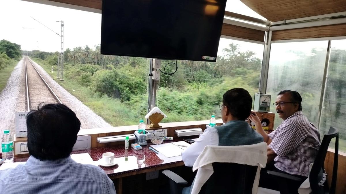 दक्षिण पश्चिम रेलवे के महाप्रबंधक ने बेंगलुरु मंडल का किया निरीक्षण