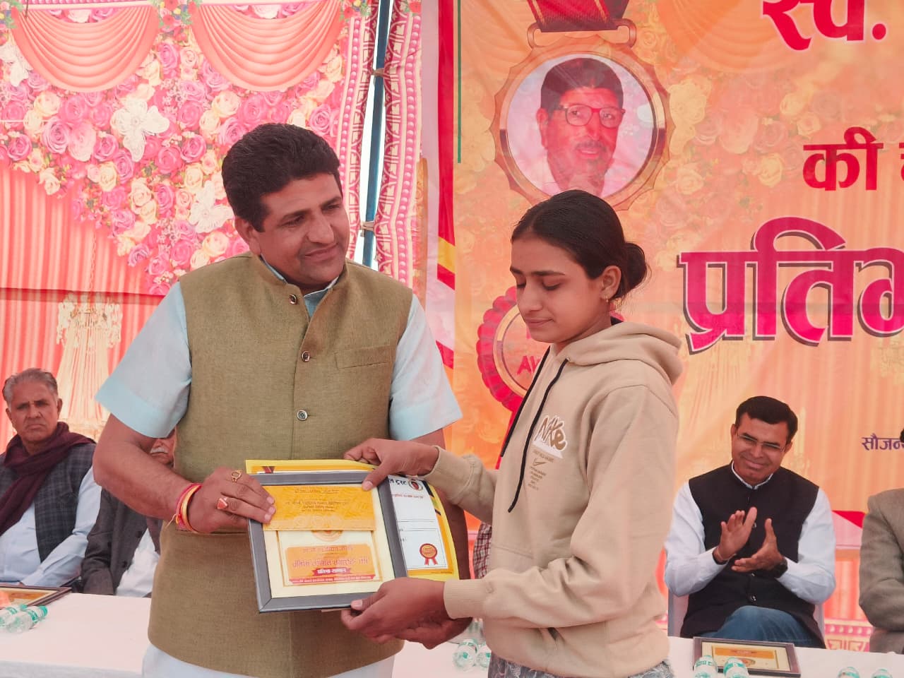 गांव ढाणी में शिक्षा की अलख जगाई किसान नेता स्व. चौधरी जाखड़ ने